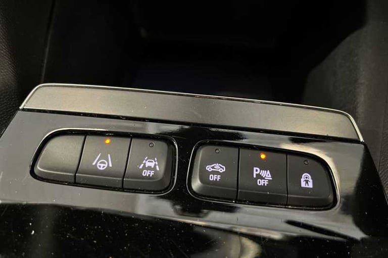 2021 Vauxhall Mokka 100kW SE Nav Premium 50kWh 5dr Auto HATCHBACK ELECTRIC Automatic