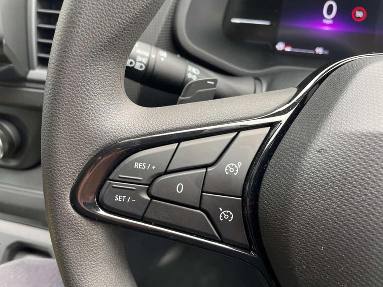 RENAULT TRAFIC 2.0 dCi Blue SL30 Advance Auto L1 H1 Euro 6 (s/s) 5dr 2025