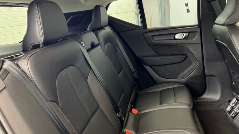 2024 Volvo XC40 Ultra, B3 Mild hybrid, Petrol, Bright (360 camera, Heated Windscreen) Estate Petr...