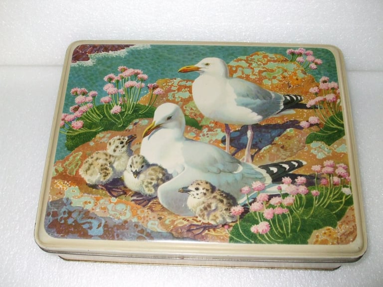 image for Frears Vintage Biscuit Tin (Christmas 1956)