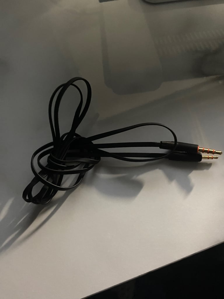 770NC headphones 