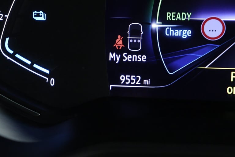 2022 Renault Clio 1.6 E-TECH Hybrid 140 RS Line 5dr Auto Hatchback Hybrid Automatic