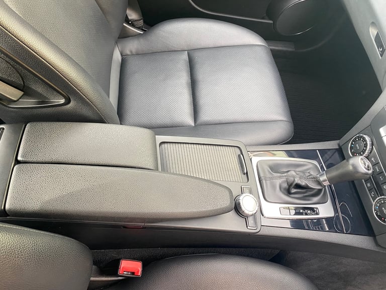 Mercedes-Benz, C CLASS, Saloon, 2013, Semi-Auto, 2143 (cc), 4 doors