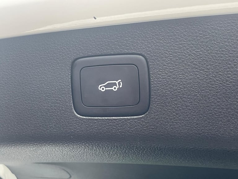 2024 MG MG HS 1.5 T-GDI 16.6kWh Trophy Auto Euro 6 (s/s) 5dr ESTATE Petrol/Electric Hybrid Automatic