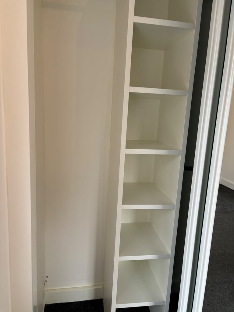 !! Immaculate Modern Flat for Rent !! 