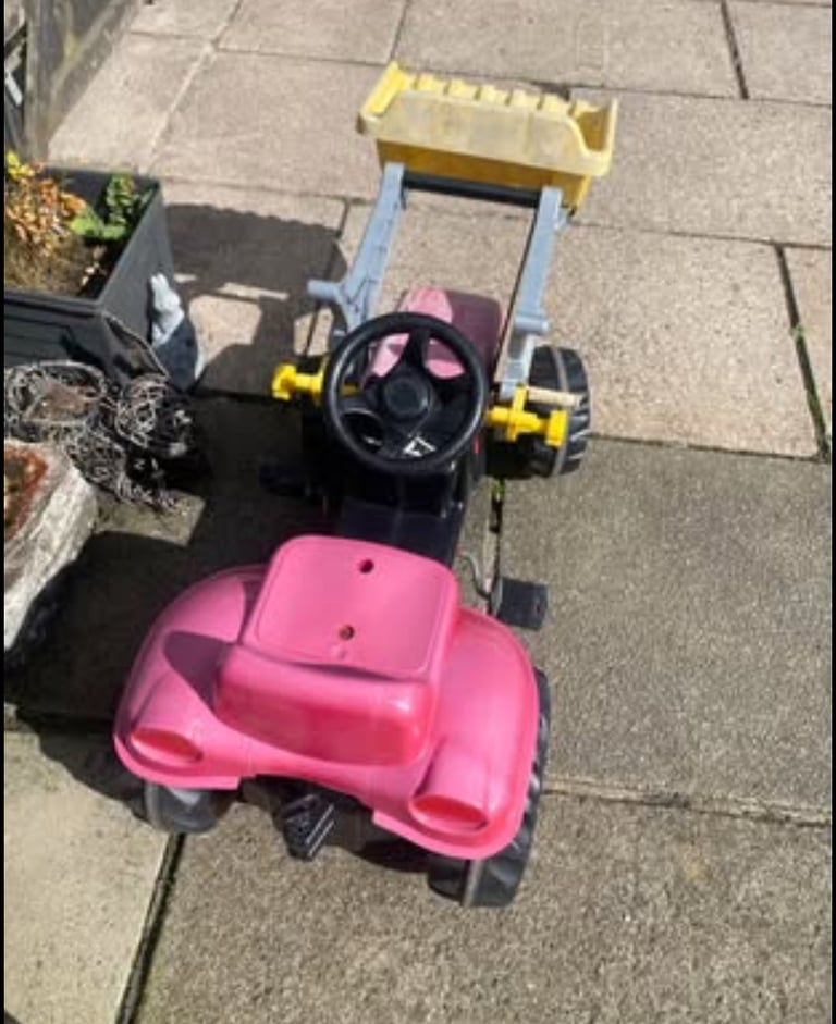 Ride on pedal tractor red garden toys with bucket