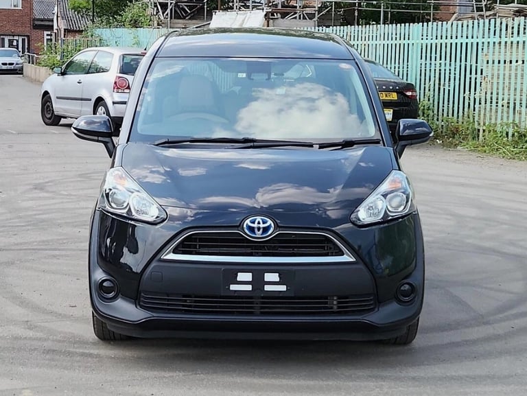  Toyota Corolla Sienta Hybrid 1.5 Auto 7 Seater ULEZ Compliant MPV Hybrid Electric Automatic