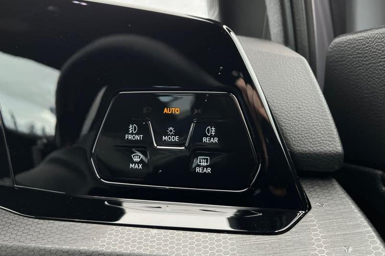 2023 Volkswagen Golf 2.0 TSI GTI Hatchback 5dr Petrol DSG Euro 6 (s/s) (245 ps) Automatic Hatchba...