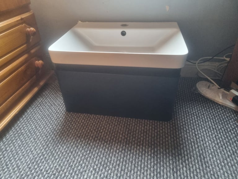 Bathroom Cabinet and sink