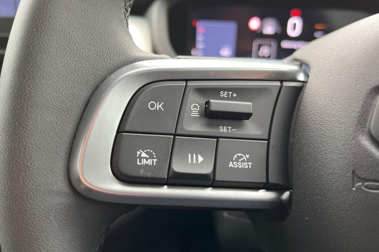 2025 Jeep Avenger 1.2 Summit SUV 5dr Petrol Manual** 4,216 Miles 360 Camera, Parking Sensors, SUV...