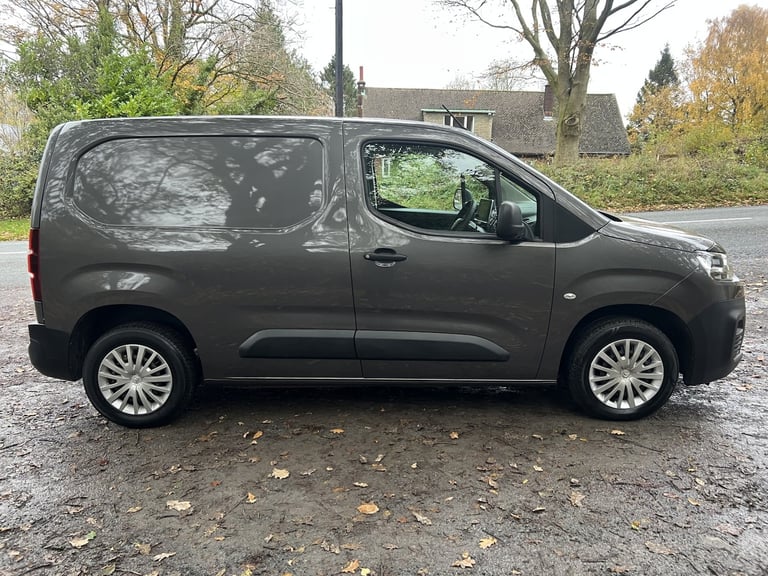CITROEN BERLINGO 650 ENTERPRISE, GREY, AIR CONDITIONING, 3 SEAT CAB, EURO 6.