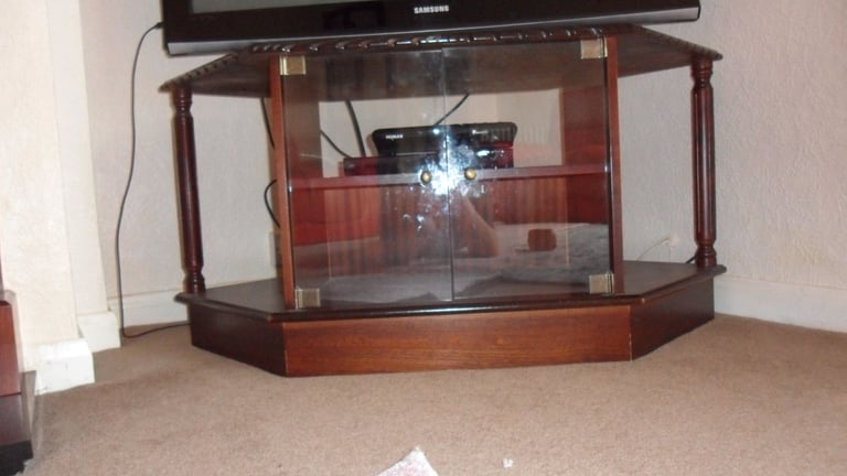 Corner TV/Video cabinet