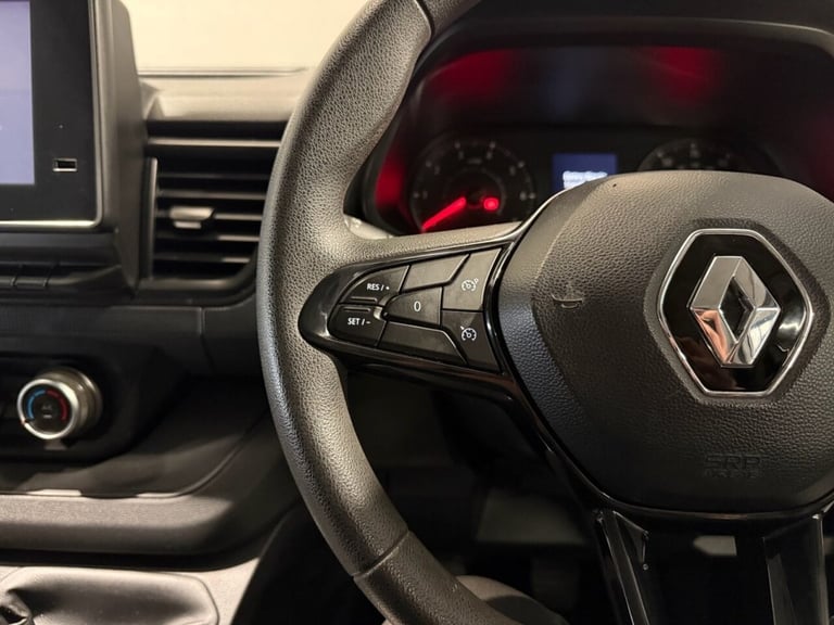 2022 22 RENAULT TRAFIC 2.0 DCI BLUE SL28 BUSINESS+ PANEL VAN 5DR DIESEL MANUAL L