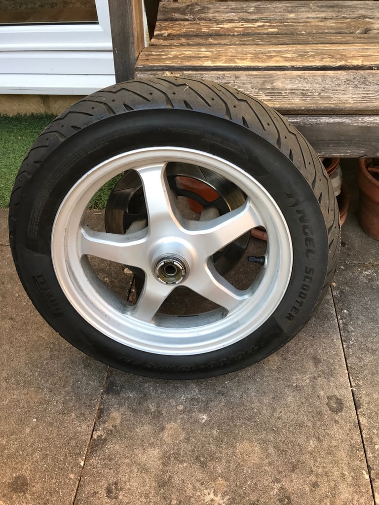 Suzuki An400 Burgman 400Front Wheel 