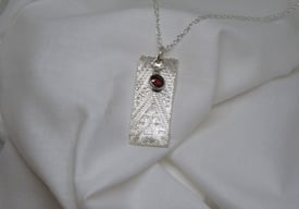 999% Silver pendant & dangling garnet,925 silver chain.Handmade,New.Valentine/Mothers Day gift