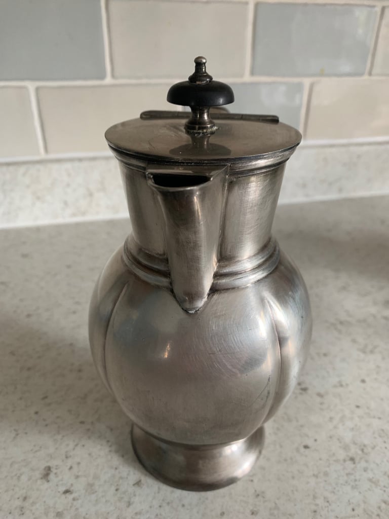 Vintage HE&Co 17cm coffee pot, silver plated EPBM 32