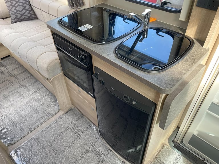 Elddis Accordo 120