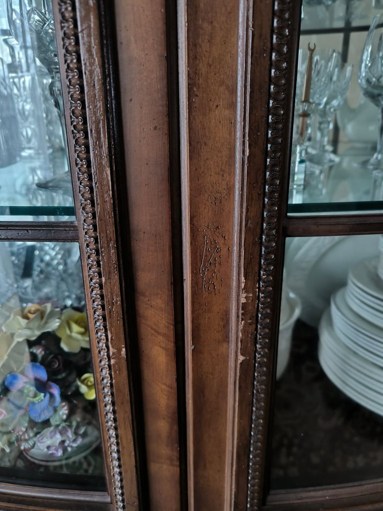 Bernhardt Cherry Wood China Display Cabinet