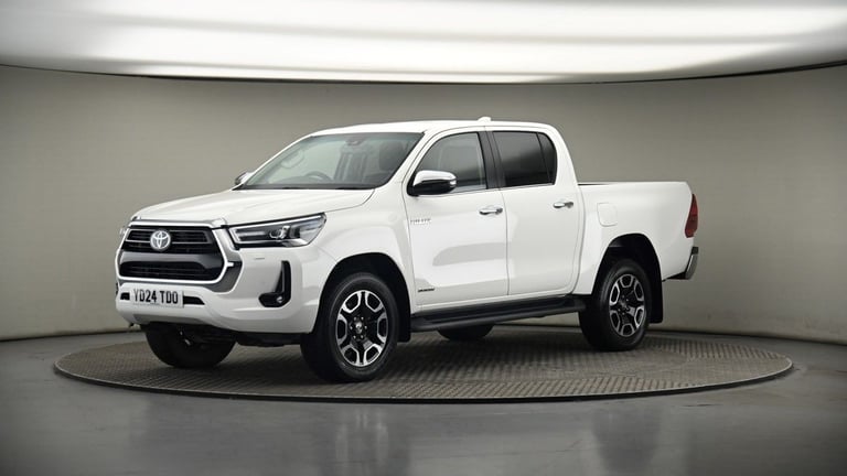 2024 Toyota Hilux 2.8 D-4D Invincible Pickup Double Cab 4dr Diesel Auto 4WD Euro 6 (s/s) (204 Pic...