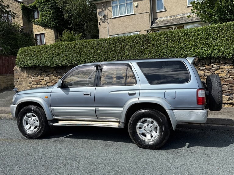 2005 Toyota Hilux 3.0TD SSR-X MANUAL 4X4 GREY  Diesel Manual