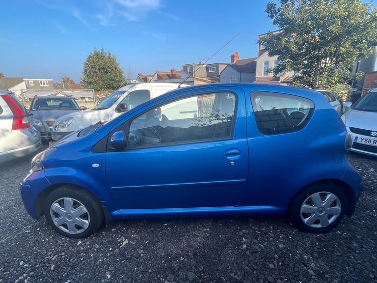 2009 Toyota AYGO 1.0 VVT-i Blue 3dr HATCHBACK PETROL Manual
