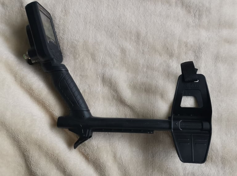 Metal detector Nokta Legend 