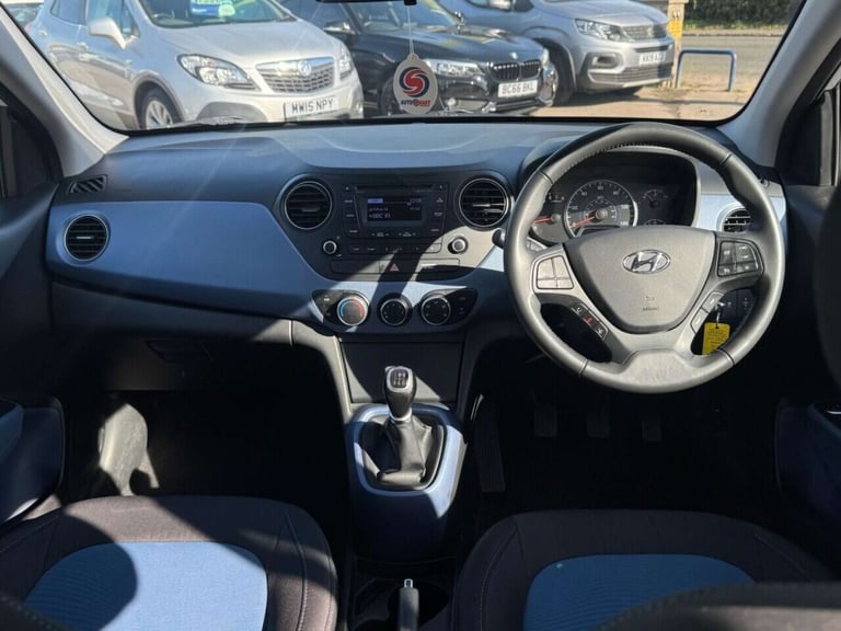 2015 Hyundai i10 1.0 Blue Drive Premium 5dr HATCHBACK PETROL Manual