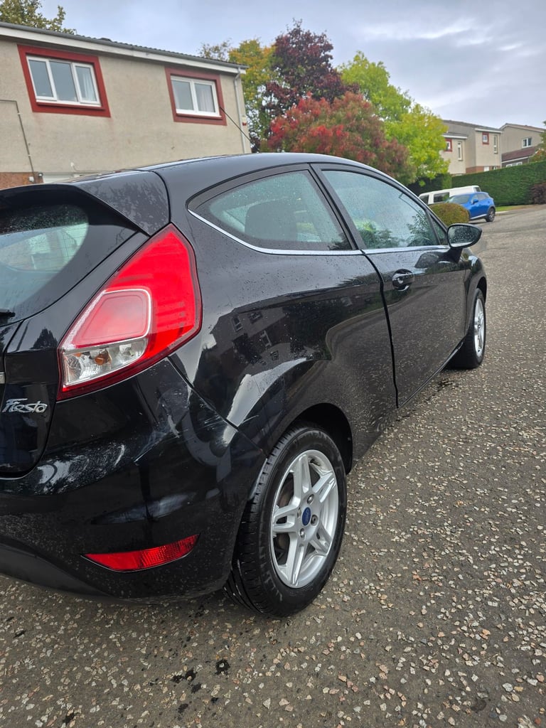 Ford, FIESTA, Hatchback, 2013, Manual, 1241 (cc), 3 doors