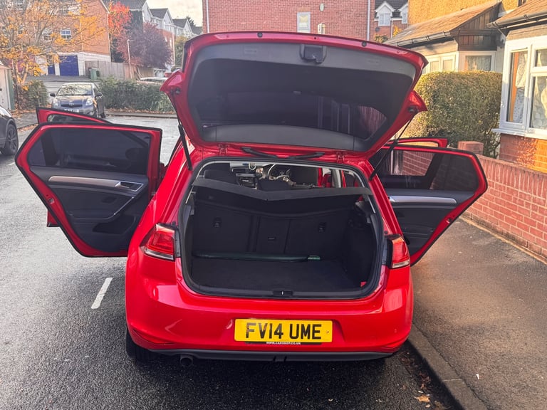 Volkswagen, GOLF, Hatchback, 2014, Manual, 1598 (cc), 5 doors