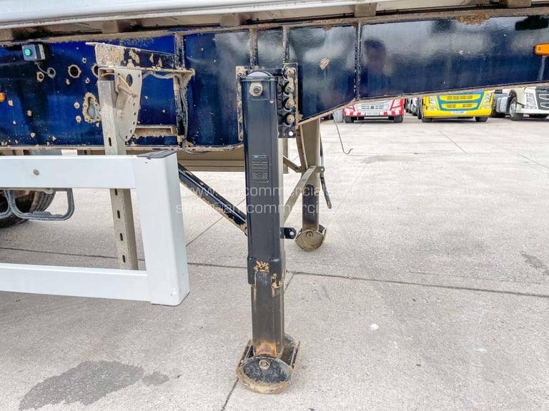 WILCOX BULK TIPPING TRAILER 