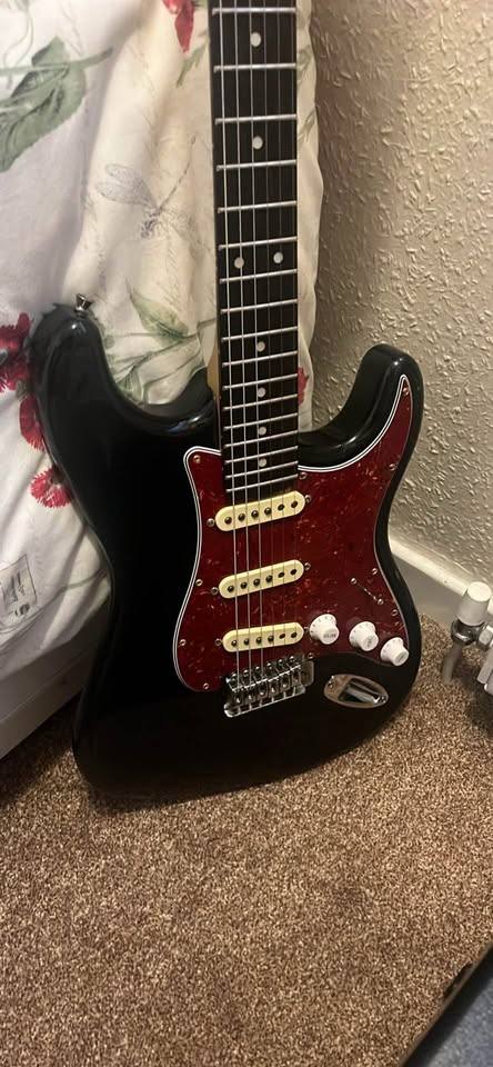 SX STANDARD SERIES STRAT