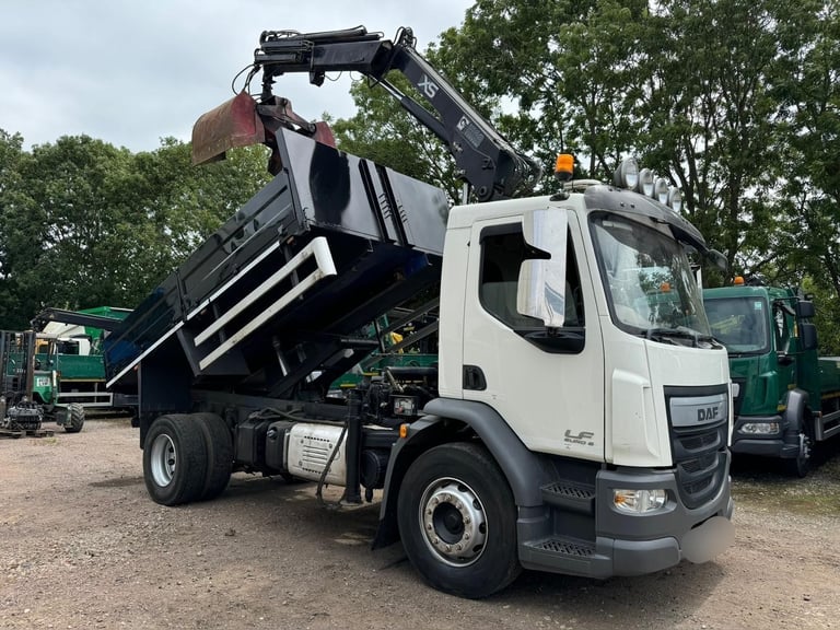 2018 DAF LF 55.230 WITH HIAB XS CRANE/TIPPER BODY DEPOSIT TAKEN!