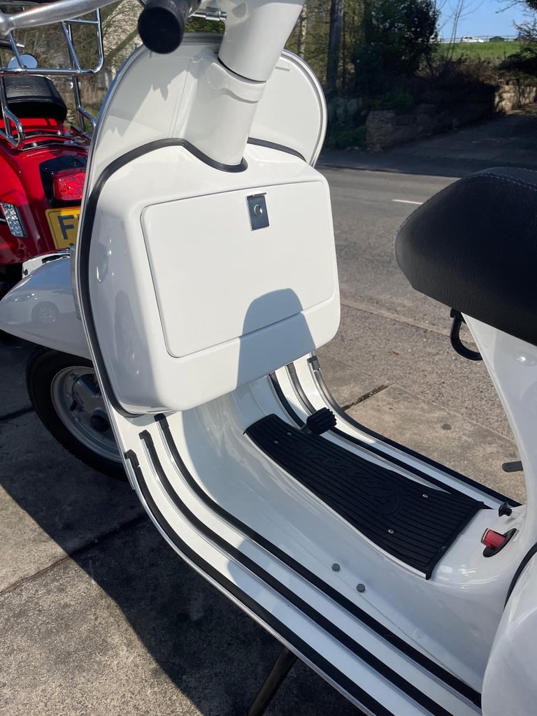 Vespa PX150 PIAGGIO 66 plate 585 mls 