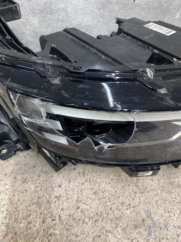 Vauxhall Astra / Mokka Lux drivers headlight 2024 - 2025 