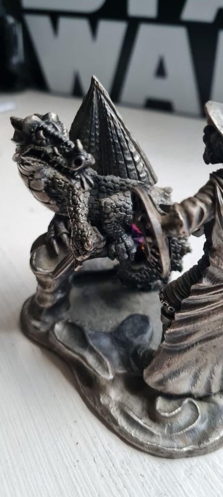Dragon Vs Wizard Mark Locker - Friend Or Foe? #3194 pewter collectable figurine
