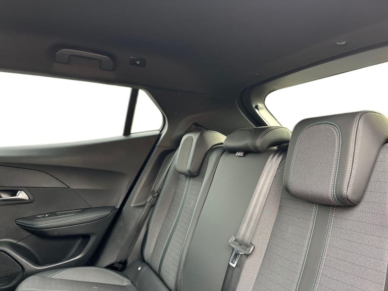  Peugeot 2008 SUV 1.2 Puretech Allure Premium  Plus Suv 5dr Petrol Eat Euro 6