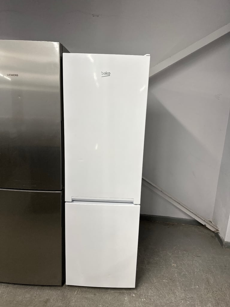 image for ☎️SALE NOW ON☎️BEKO 60/40 FRIDGE FREEZER WITH WARRANTY 