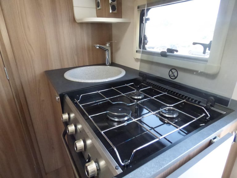 Swift Escape 604 DIESEL SEMIAUTOMATIC 2019/19