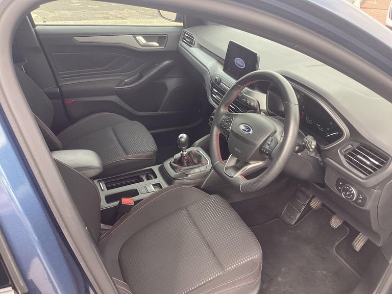  Ford Focus Focus ST-Line Style 5 door 1.0L EcoBoost 125PS FWD 6 Speed Manual Petrol Manual