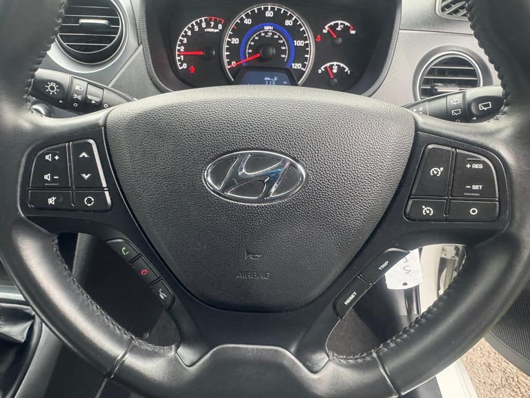 Hyundai i10 Play 1.0 Euro 6 5dr 2019 (69) Only 47K Ideal 1st Car