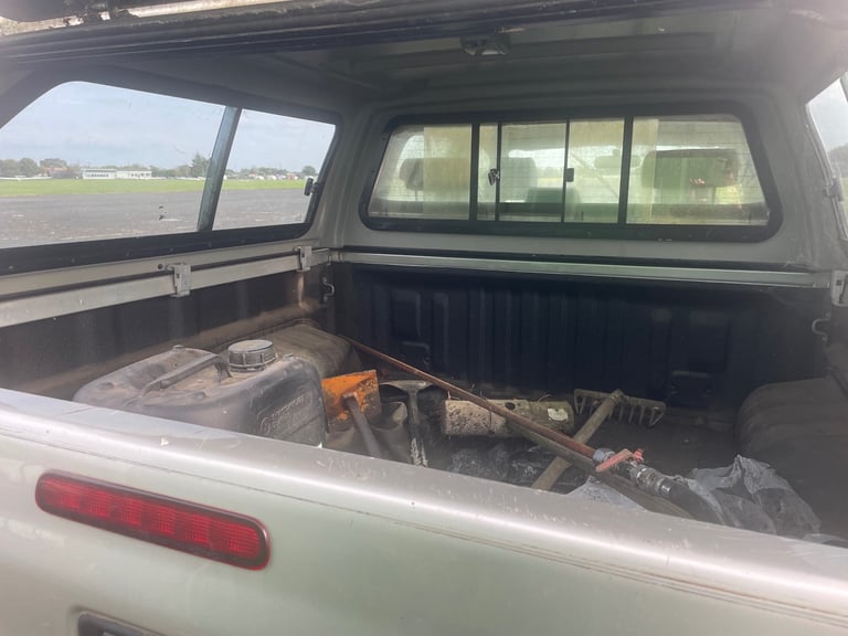 Toyota Hi-Lux truck top  
