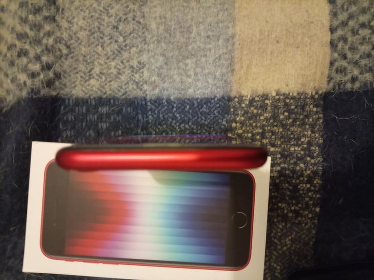Offers*** Apple iPhone SE 2022 Unlocked 5g Boxed Stunning  (Product Red, 64GB) - As New Condition