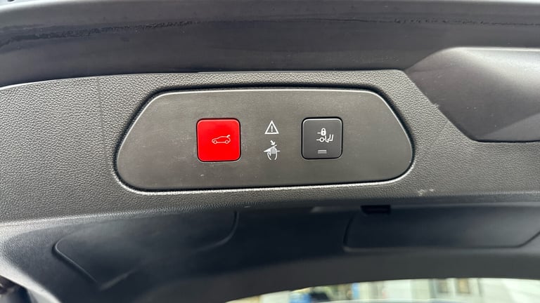 2018 Vauxhall Grandland X 1.2 Turbo Sport Nav 5dr Petrol Hatchback Hatchback Petrol Manual