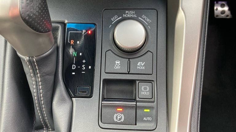 2016 Lexus NX 300h 2.5 F-Sport 5dr CVT Hybrid Estate Estate Hybrid Automatic