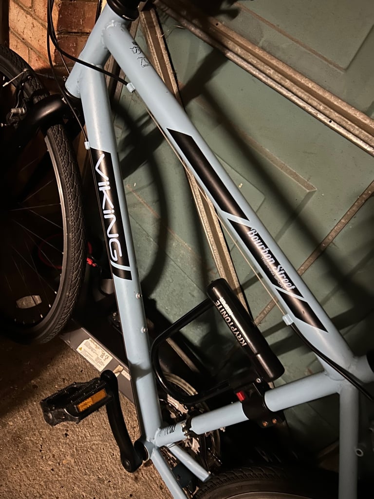 Men’s blue Viking bike 
