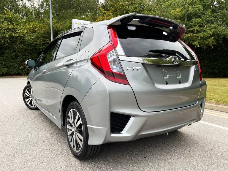 2013 Honda Fit  1.5 HYBRID/PETROL L PACKAGE ULEZ AUTO REVCAM ALLOY Hatchback Petrol/Electric Hybr...