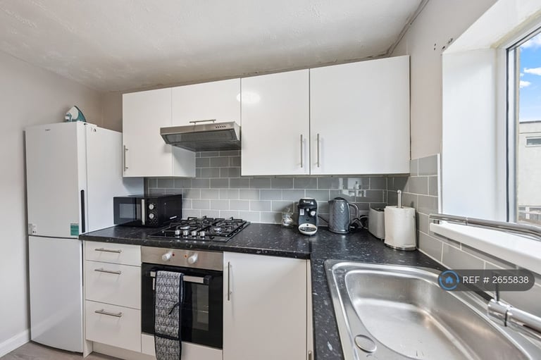 3 bedroom house in Brempsons, Basildon, SS14 (3 bed) (#2655838)