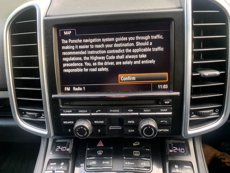 PORSCHE CAYENNE D V6 TIPTRONIC White Auto Diesel, 2013