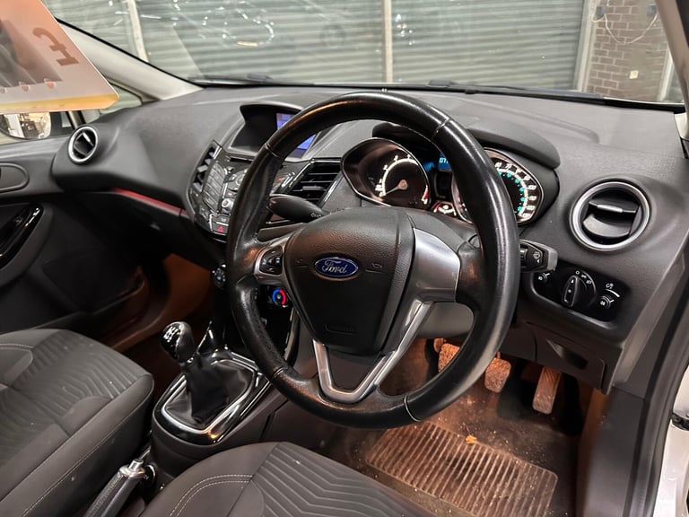 2016 Ford Fiesta 1.0 EcoBoost Zetec 5dr HATCHBACK Petrol Manual