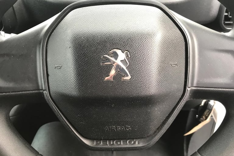  Peugeot Partner 1.5 Bluehdi 1000 Professional Standard Panel Van 5dr Diesel
